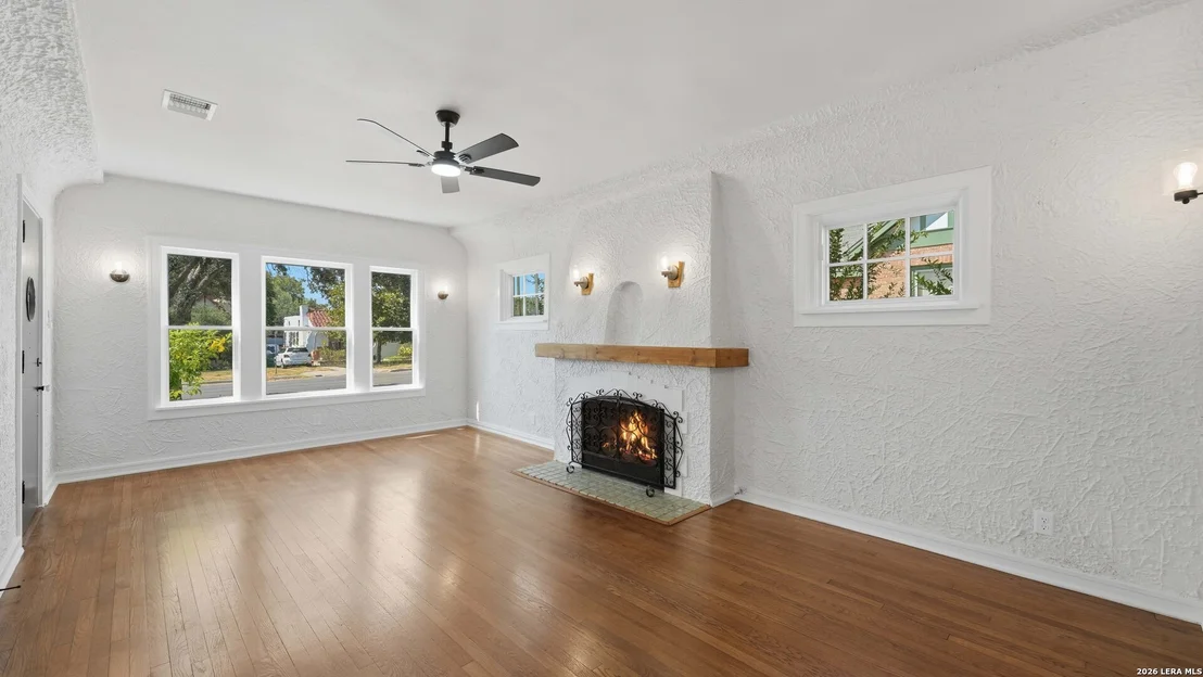 Photo of 237 DONALDSON AVE