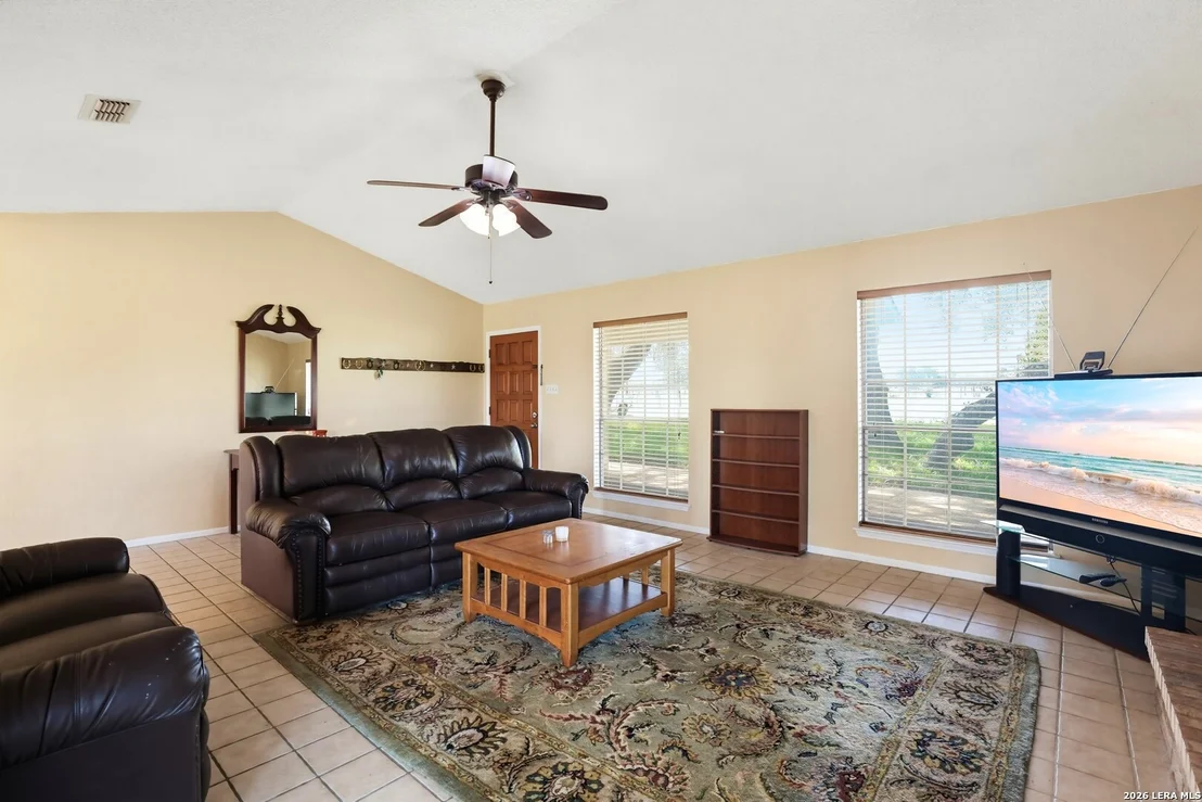 Photo of 340 Joy Dr