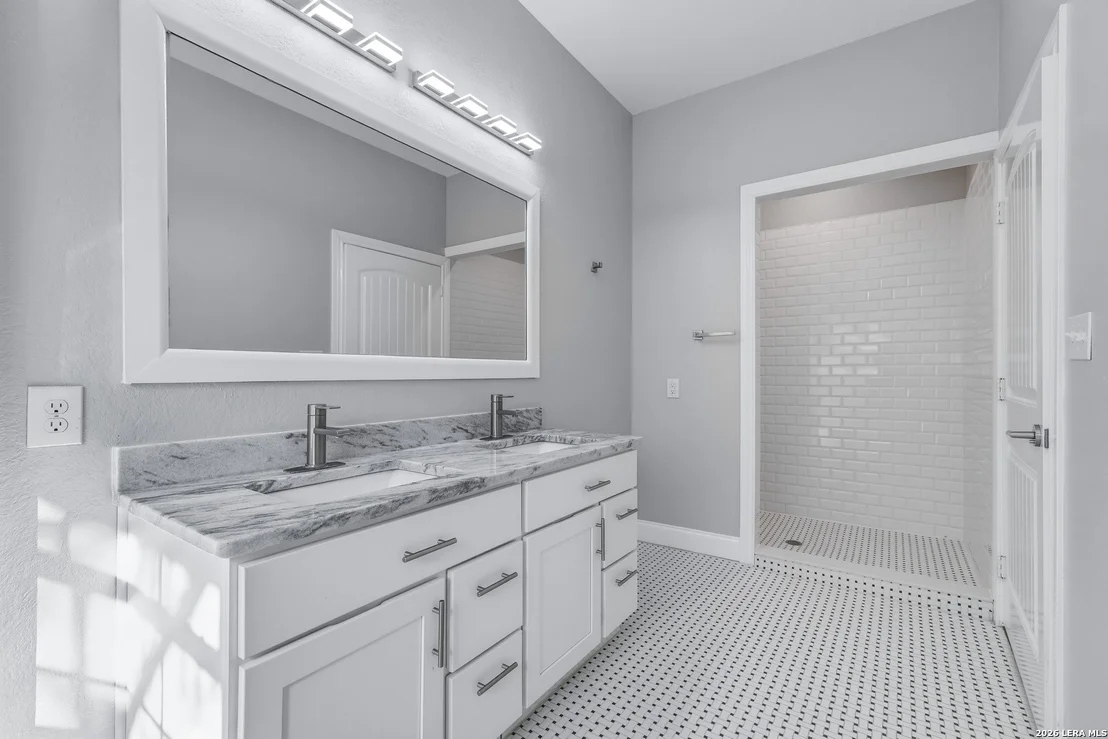 Photo of 825 Eventide