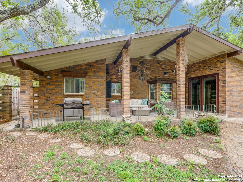 Photo of 10111 iron oak