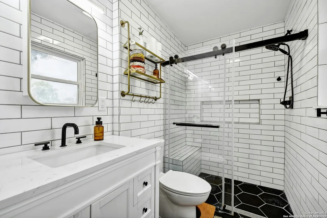 Photo of 10707 Mount Ida