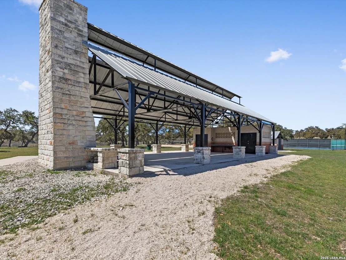 Photo of 331 RIDGE PT