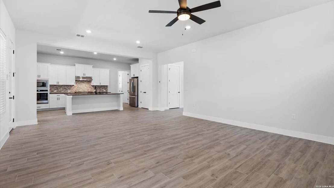 Photo of 1355 Dancing Oak