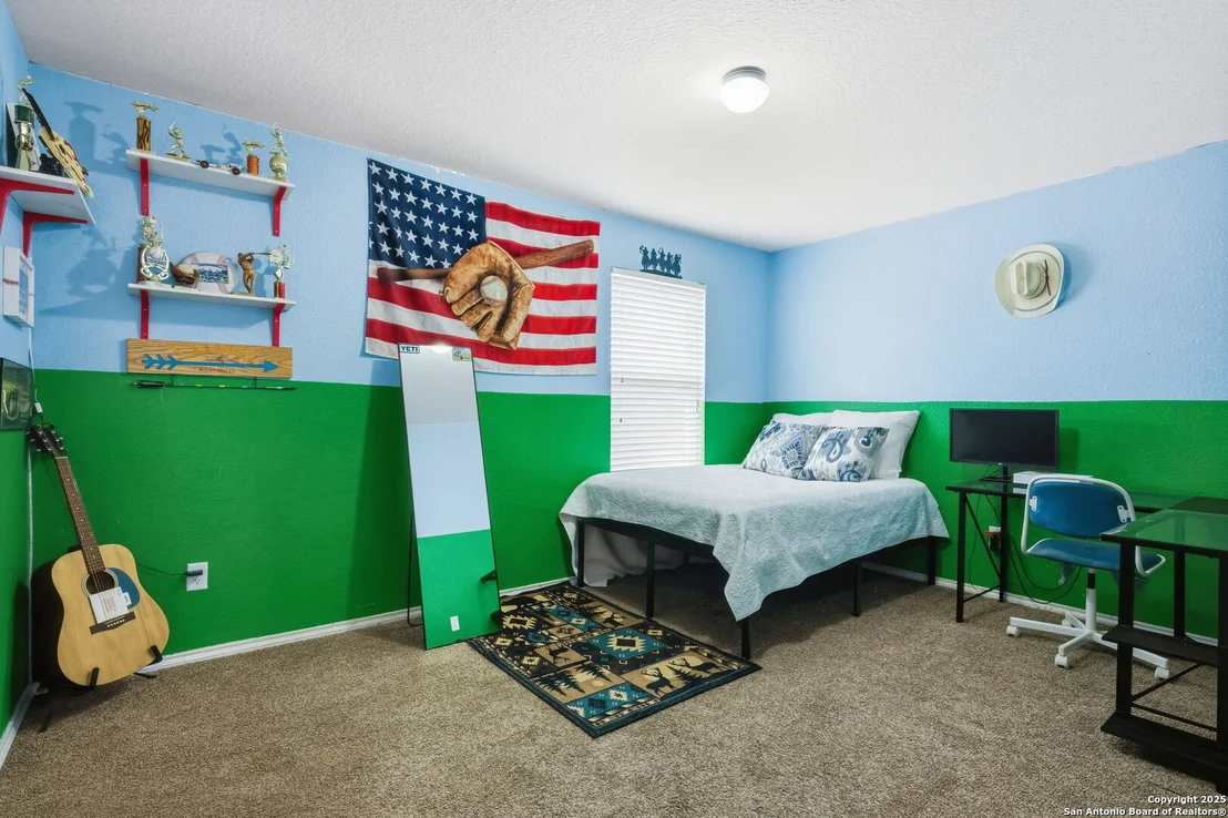 Photo of 24267 Invitation Oak