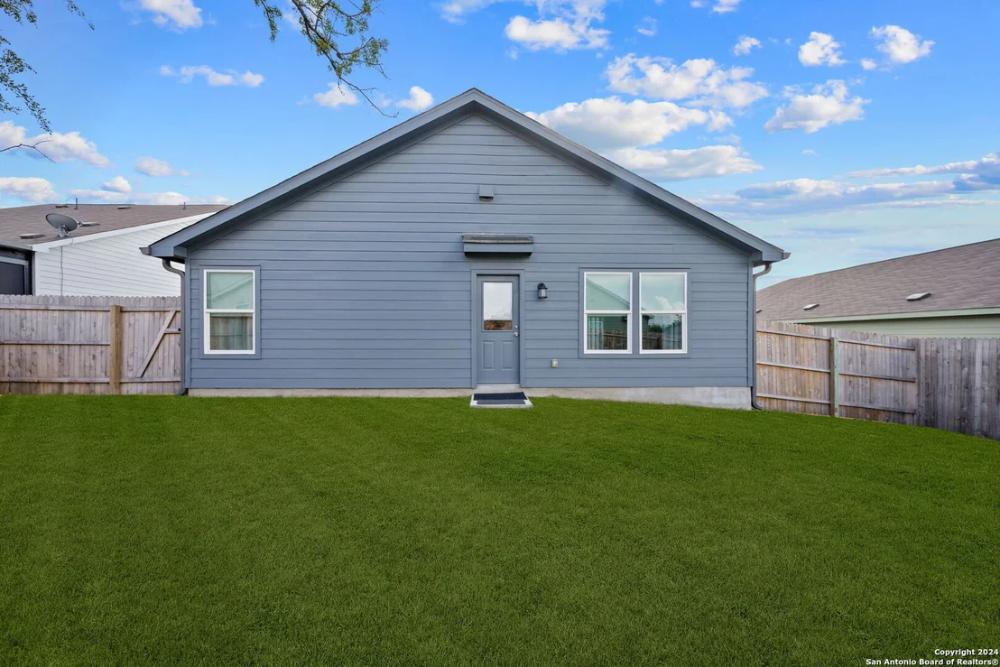 Photo of 5715 Mountain Point