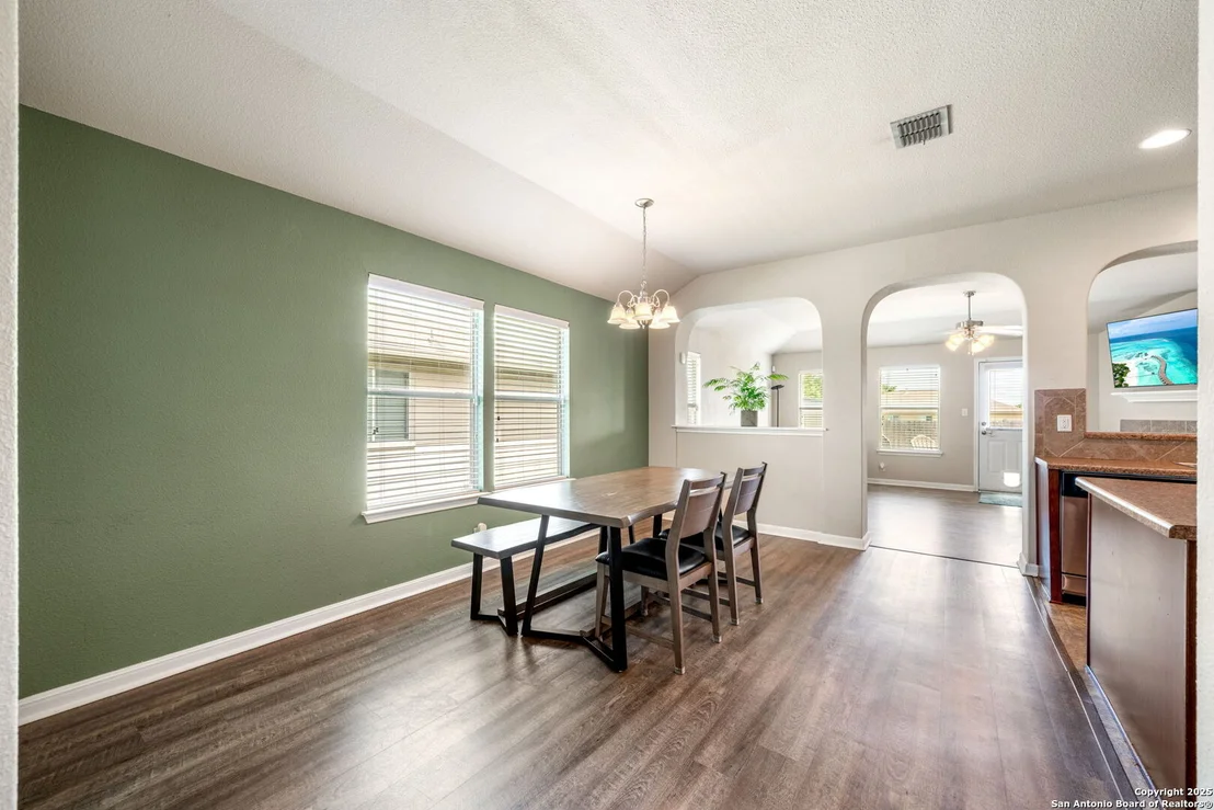 Photo of 8434 Blackstone