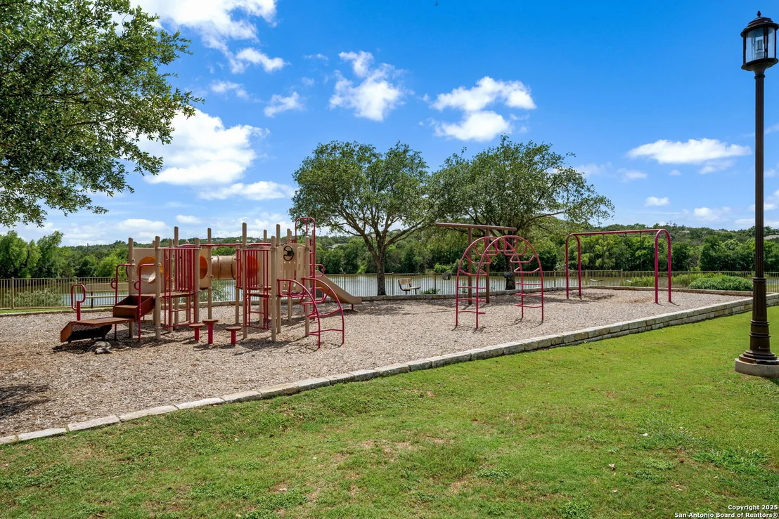 Photo of 1014 Windy Pond