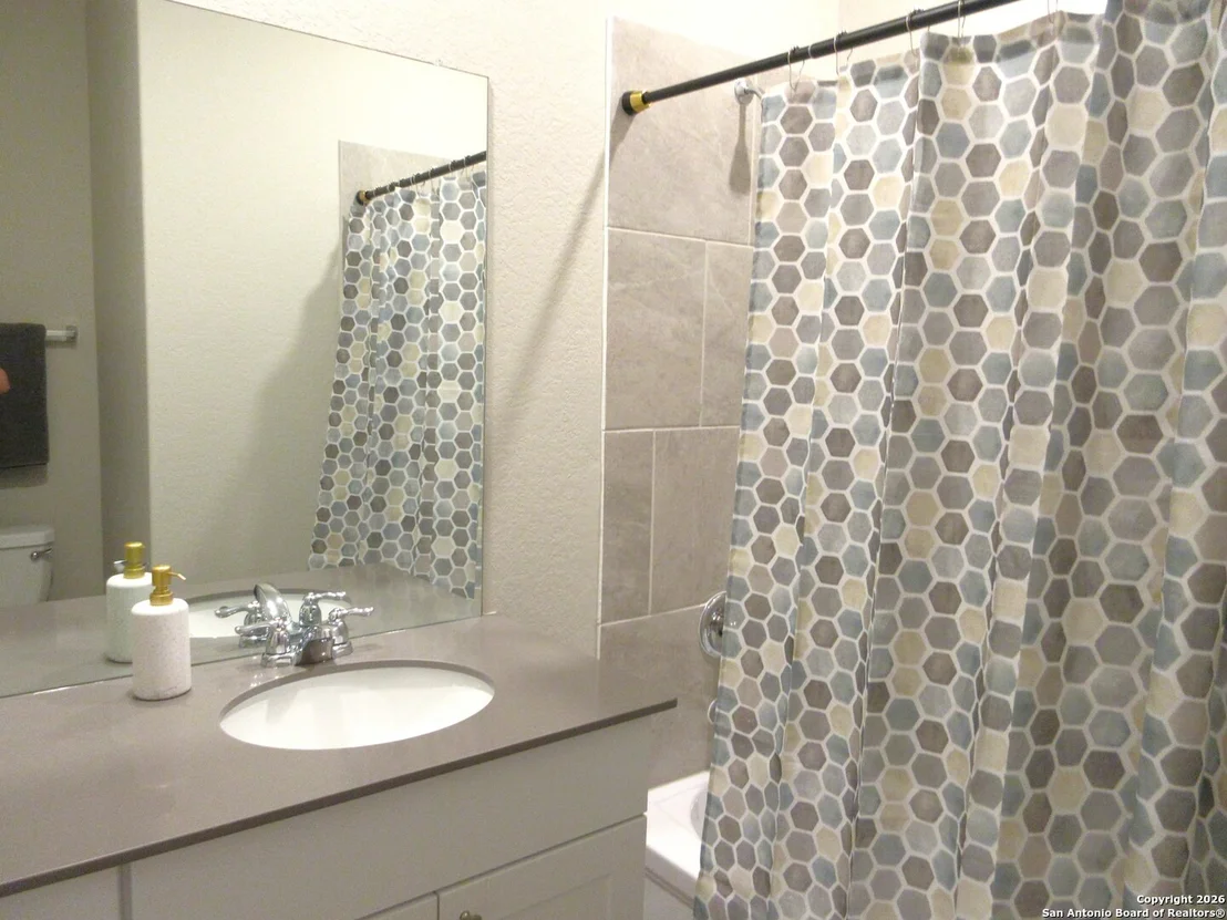 Photo of 6058 Cerulean