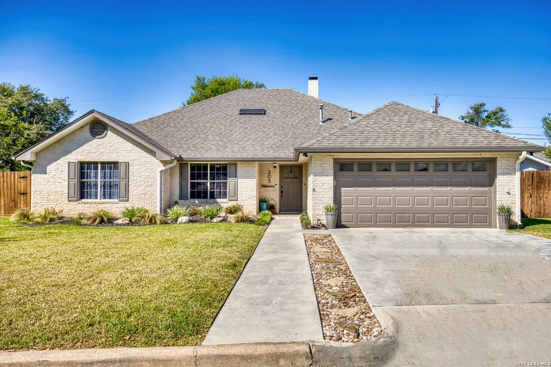 Photo of 205 EDGEWOOD DR