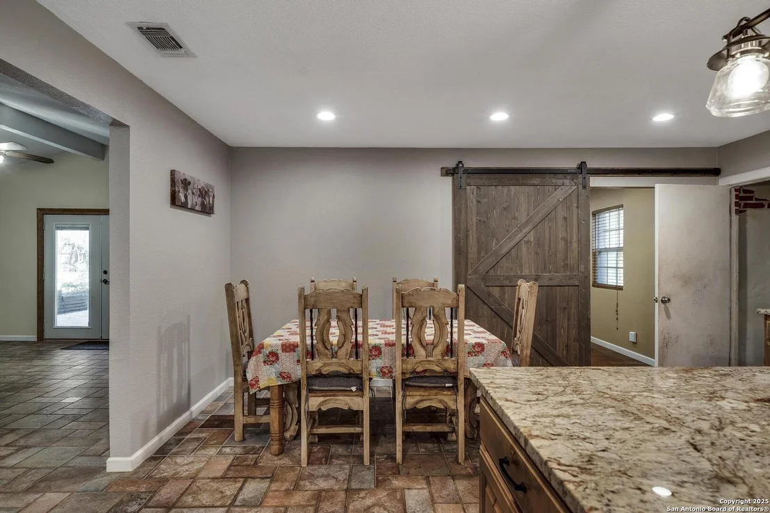 Photo of 10855 Jericho Rd