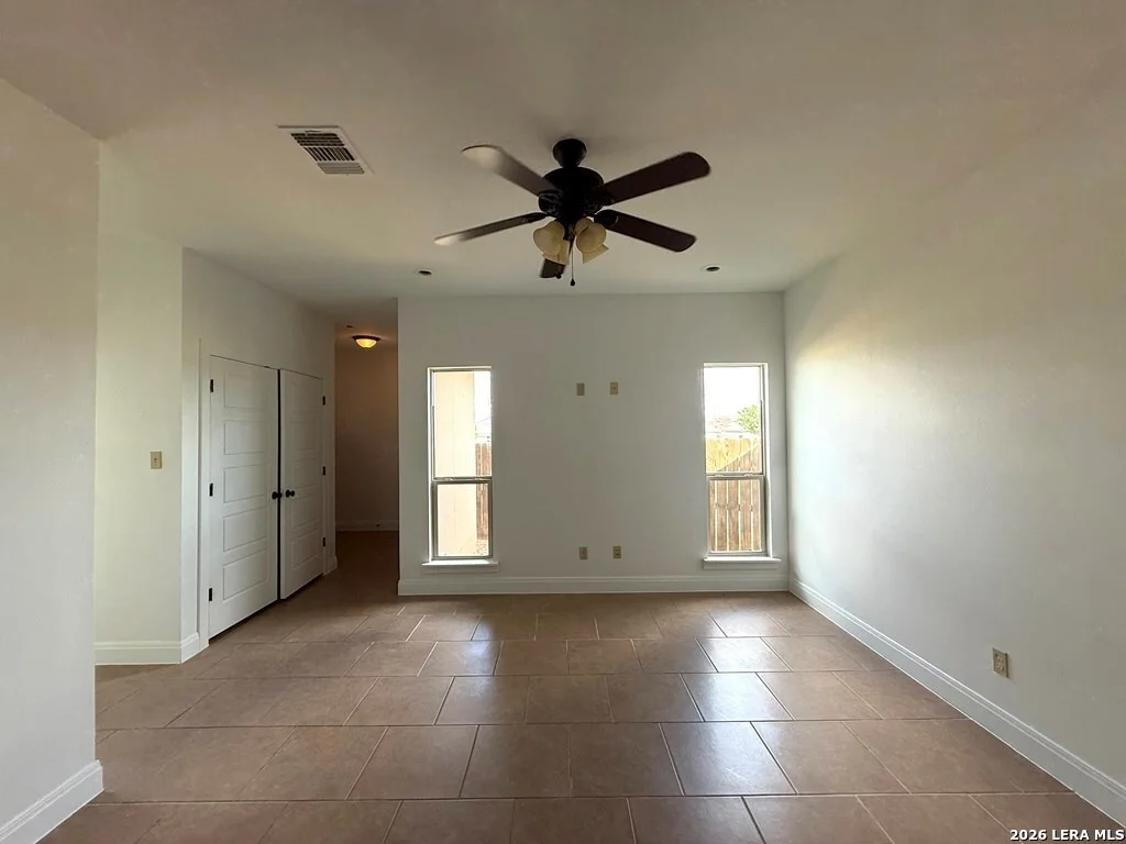 Photo of 2657 OAK MANOR DR