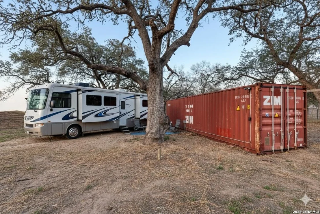 Photo of 2383 Tomblin