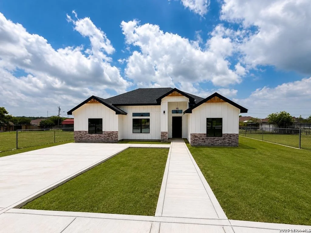 Photo of 4142 Buck Dr.