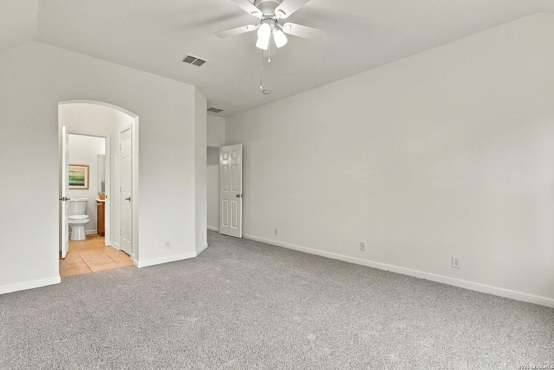 Photo of 18619 Rogers Pl