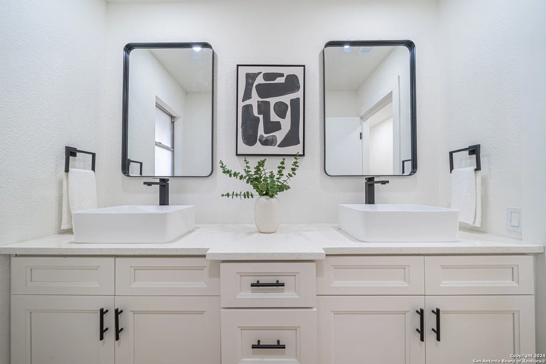 Photo of 3127 COLONY DR
