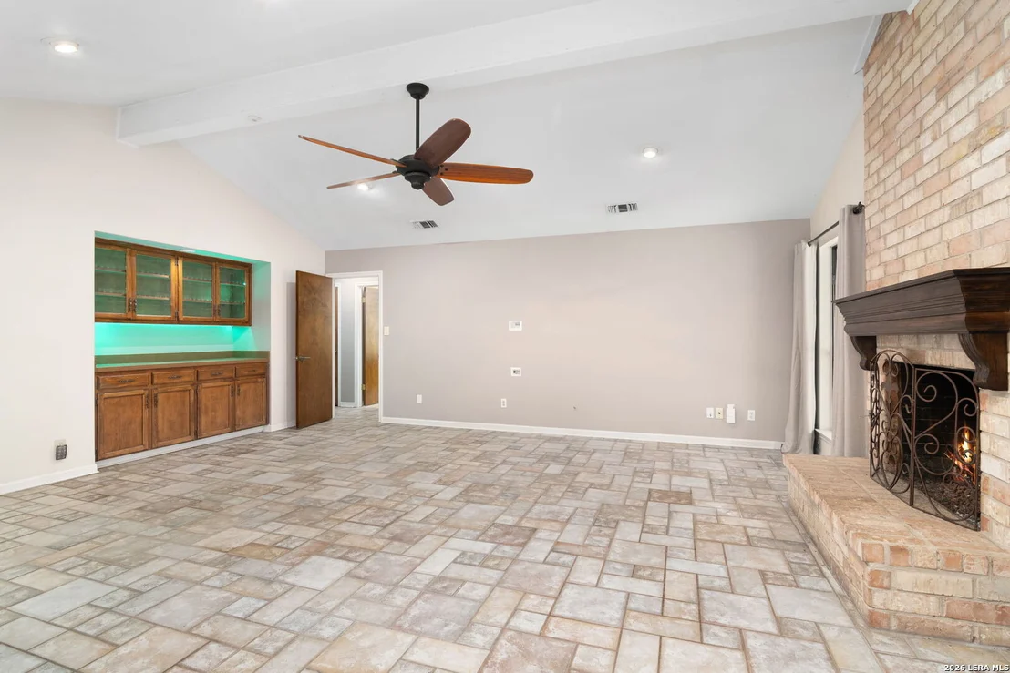Photo of 1618 Poets Corner