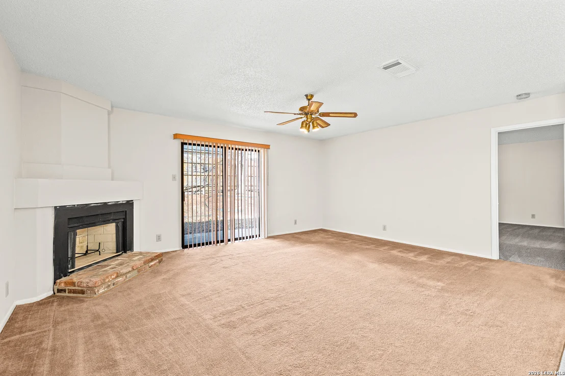 Photo of 7623 Cascade Oak