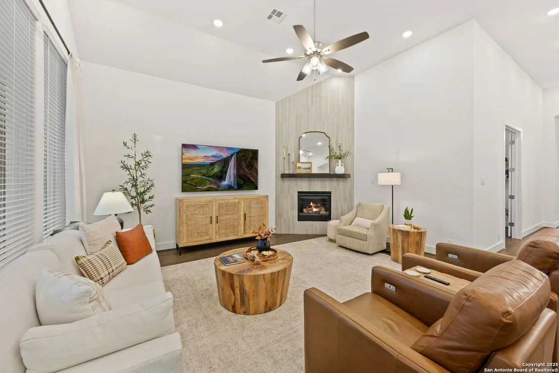 Photo of 8615 Shady Gate