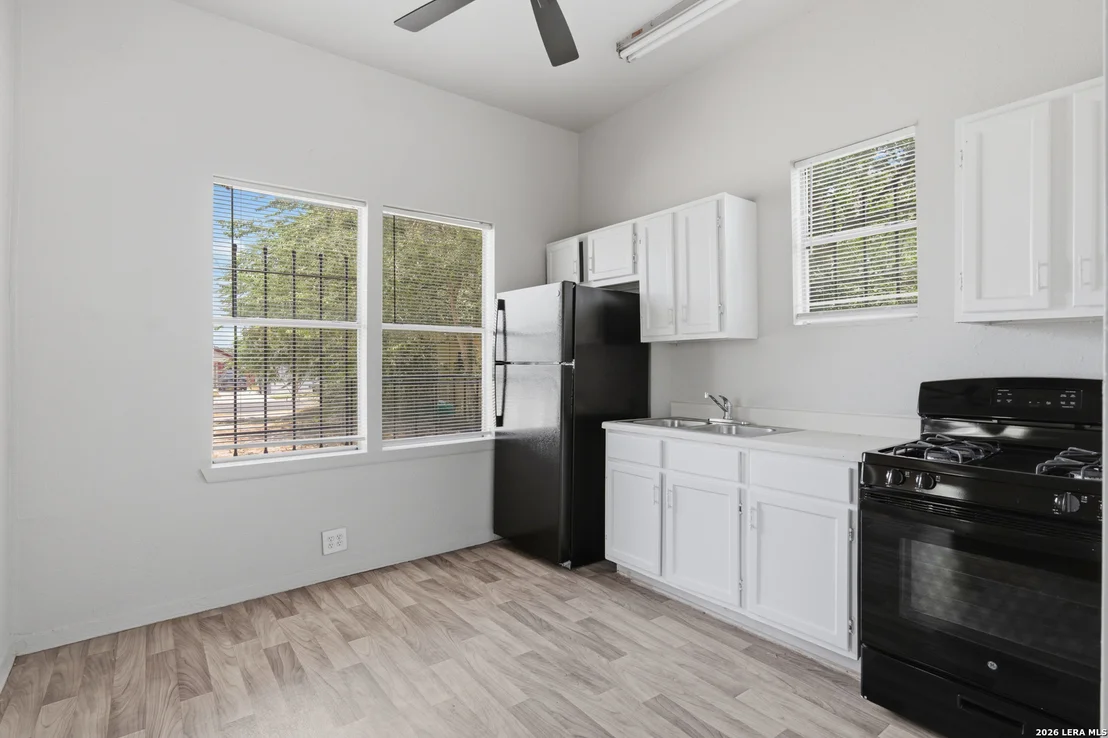 Photo of 262 Pendleton Ave