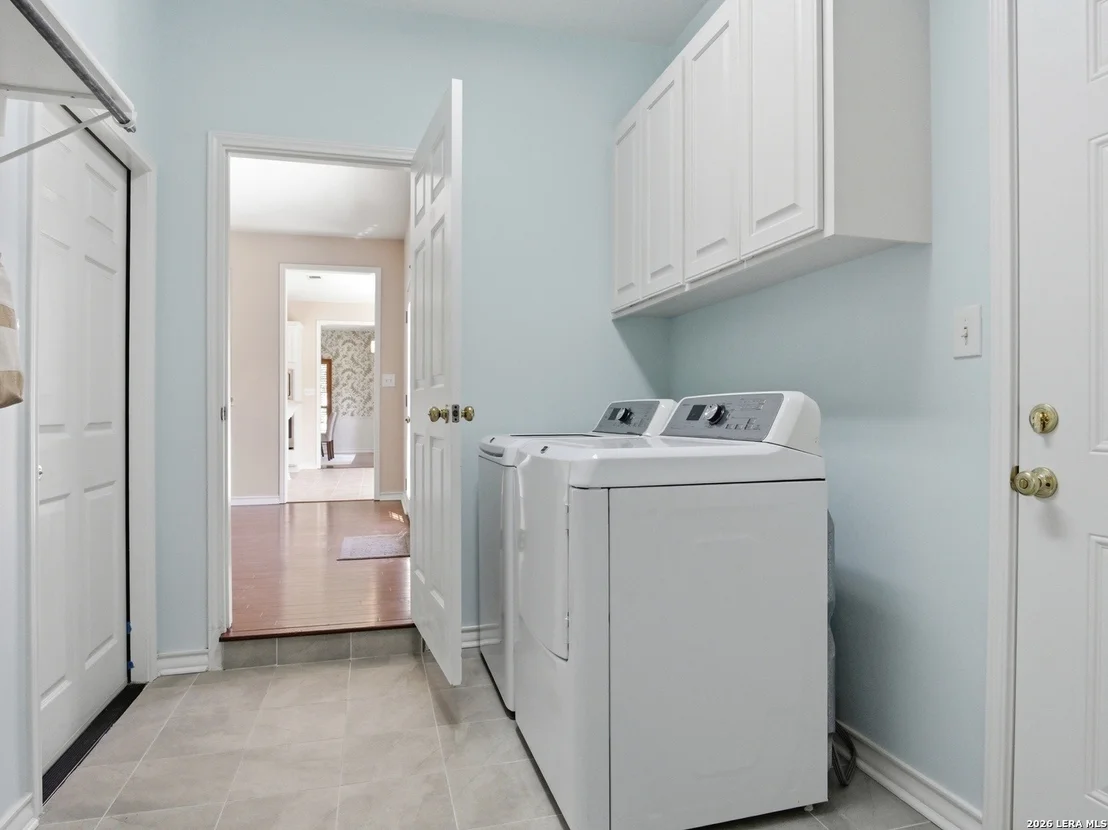 Photo of 203 Kendall Pointe Dr