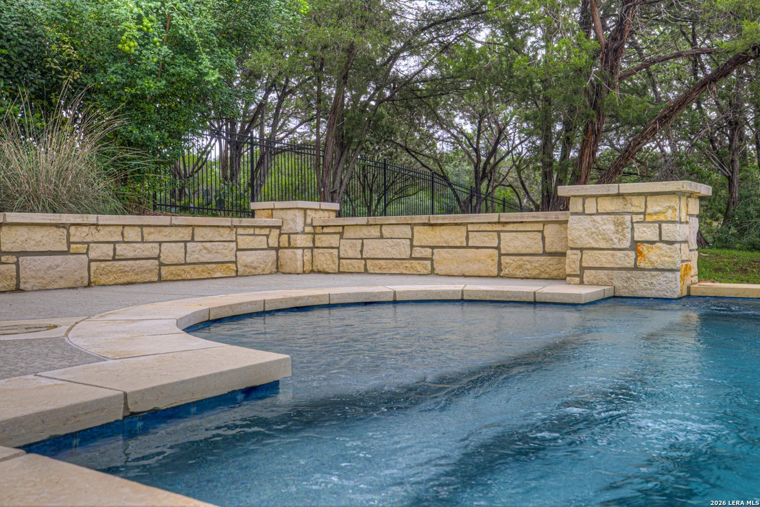 Photo of 8310 Garden Arbor