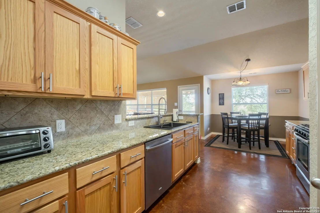 Photo of 22211 Savannah Heights