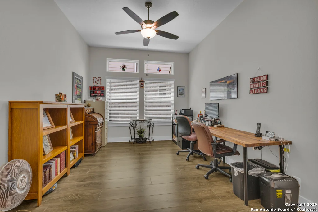 Photo of 929 Rench