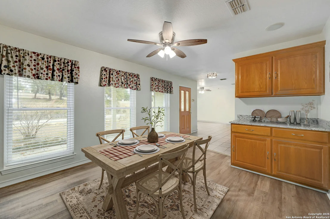 Photo of 315 Greenleaf Dr