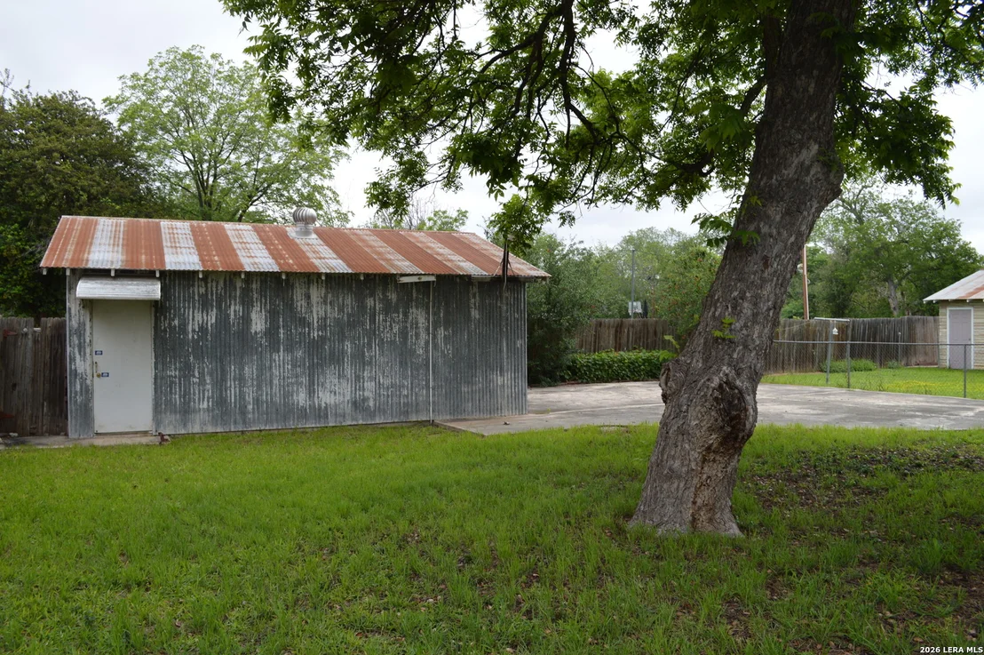 Photo of 425 Robert E Lee