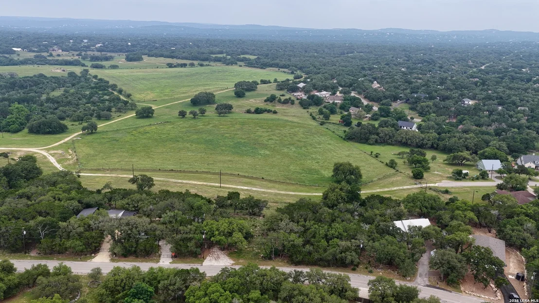 Photo of 682 Winding River Ln