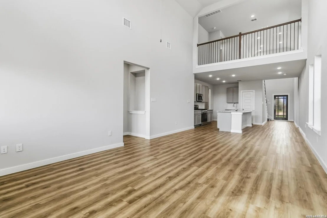 Photo of 5926 Willow Point Blvd
