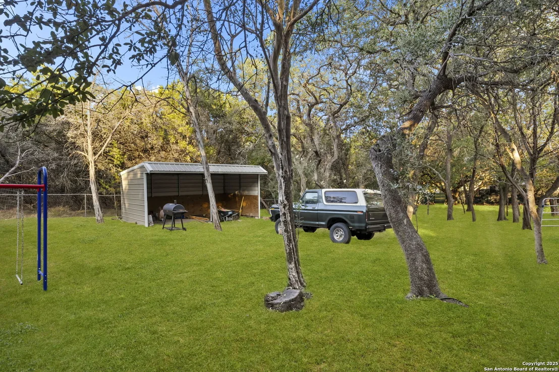 Photo of 9119 Cap Mountain Dr