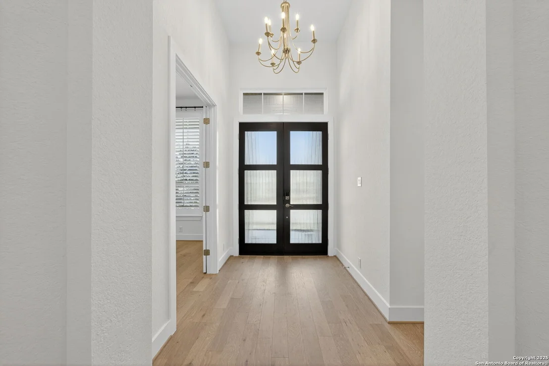 Photo of 8608 Shady Gate