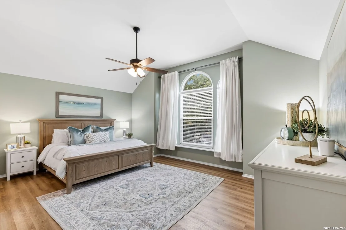 Photo of 14318 Rush Wood