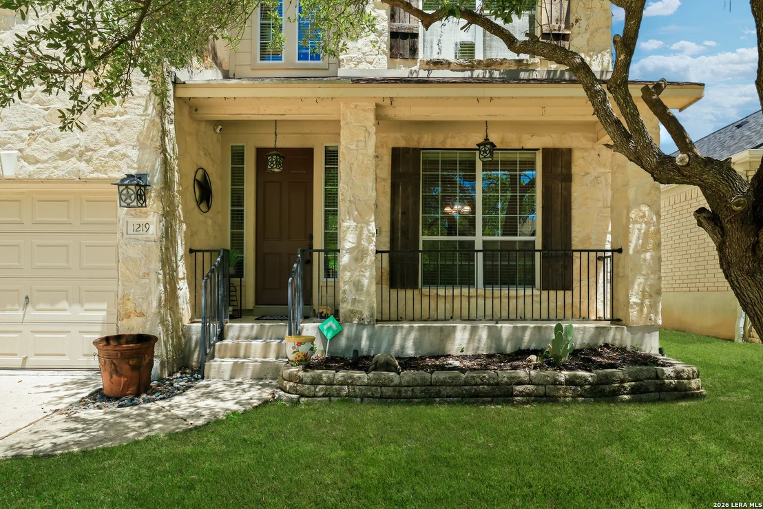 Photo of 1219 Wilder Pond