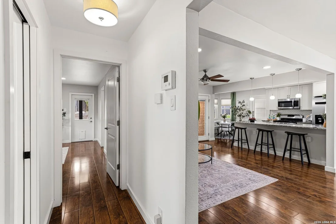 Photo of 3918 OAK TRL
