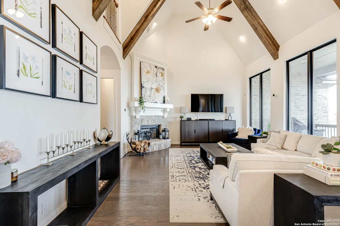 Photo of 8027 Vanity Hill