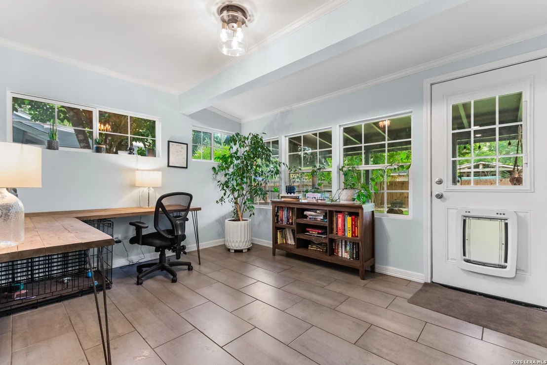 Photo of 318 BREES BLVD
