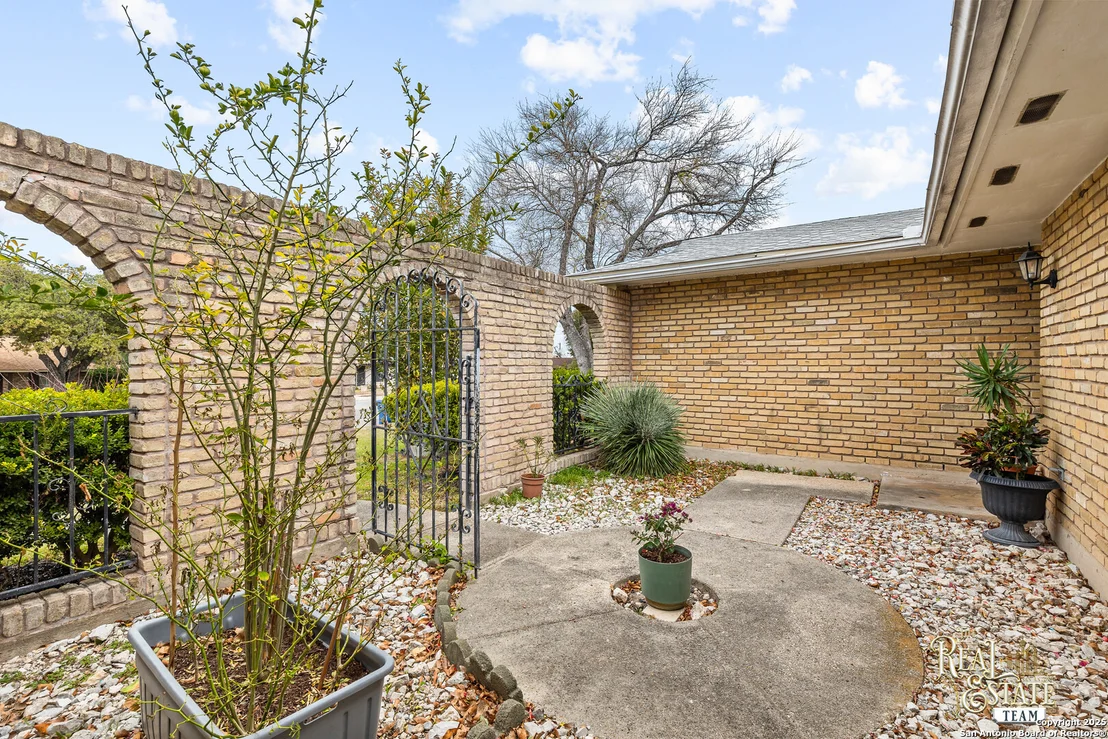 Photo of 3622 COLONY DR
