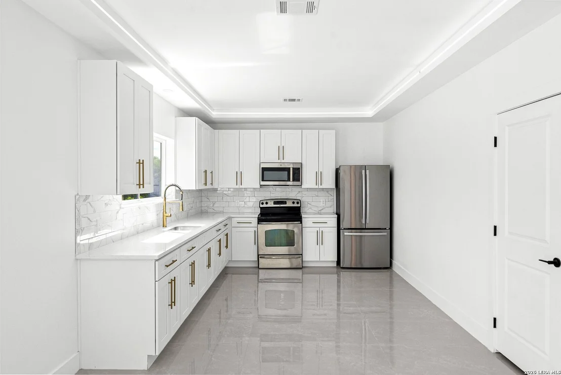 Photo of 7166 Newman Blvd