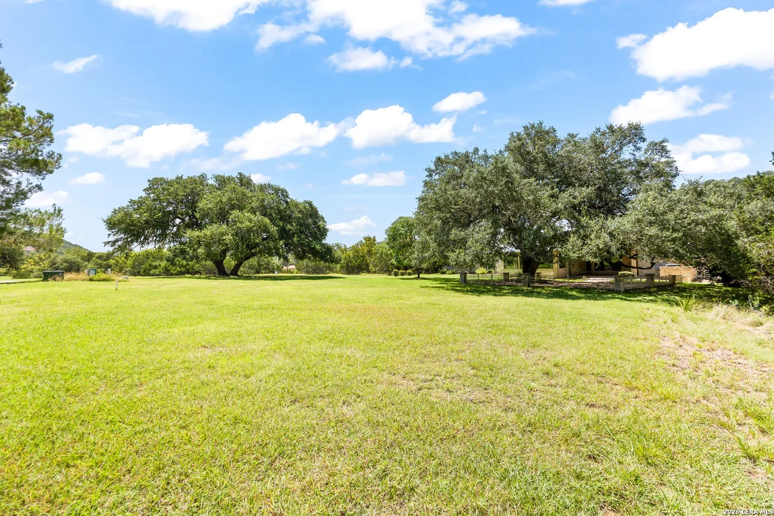 Photo of 111 White Tail Dr