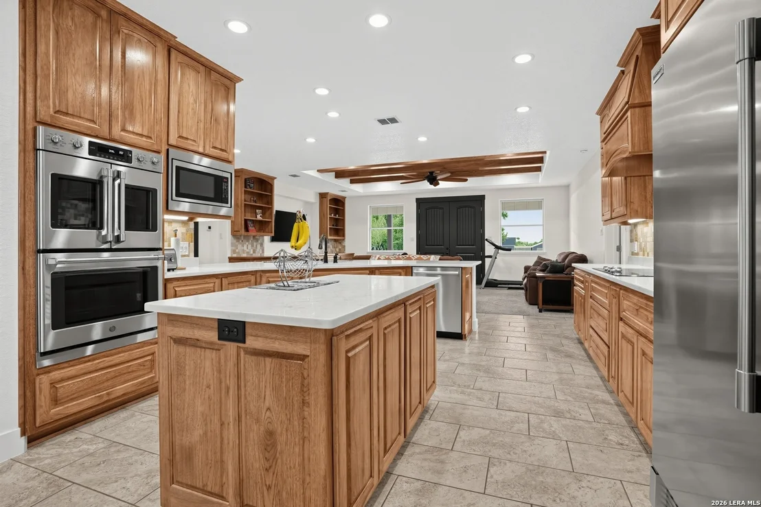 Photo of 105 OAK VIEW DR