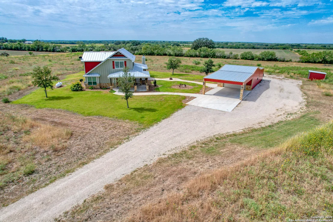 Photo of 2371 N Ranch Road 187