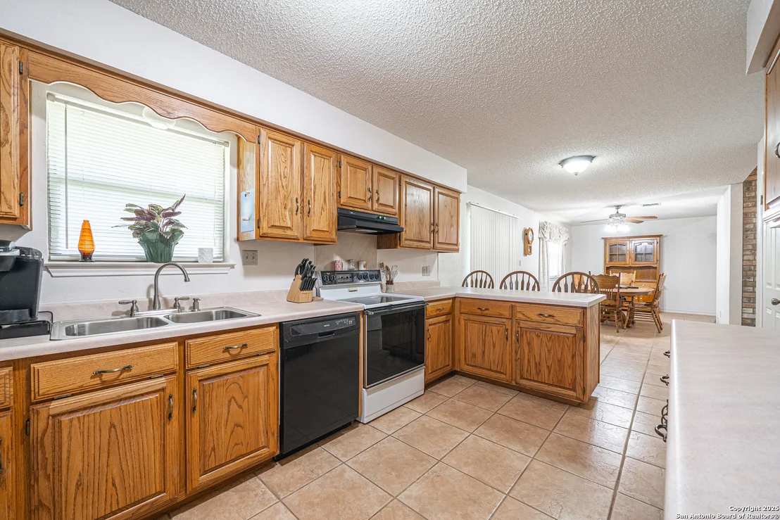Photo of 750 Forest Trail