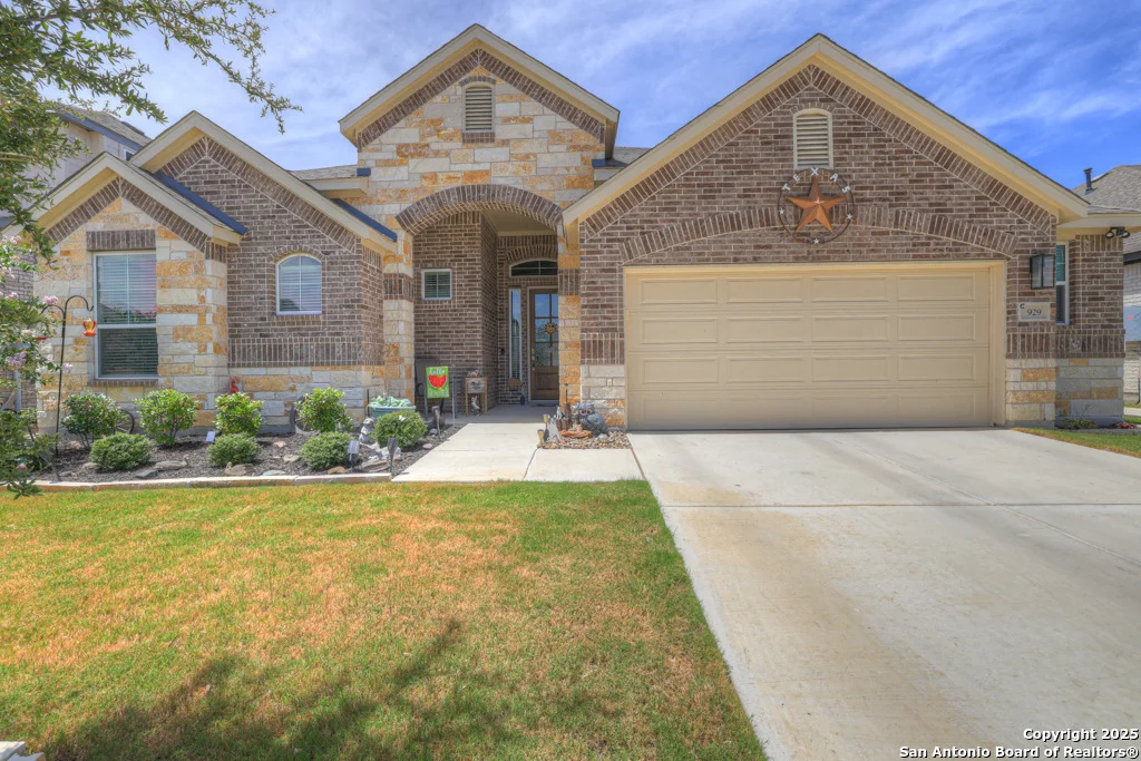 Photo of 929 Rench
