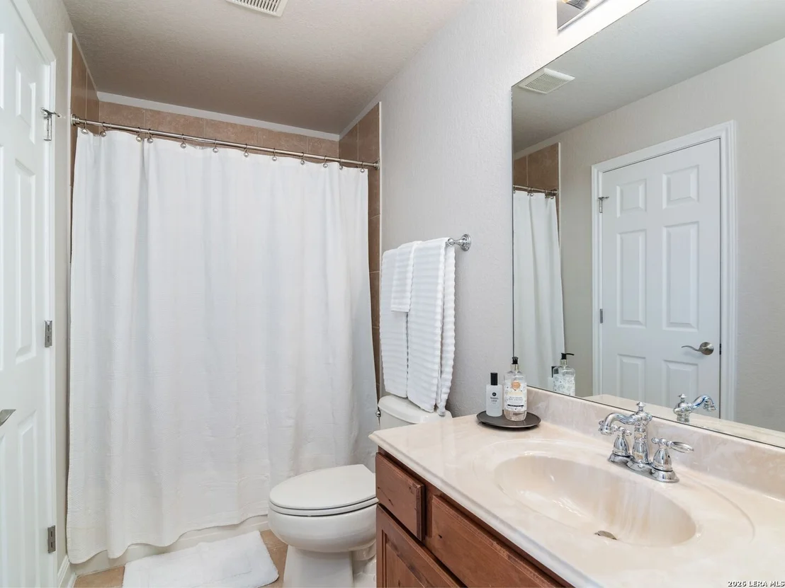 Photo of 24703 FARADAY
