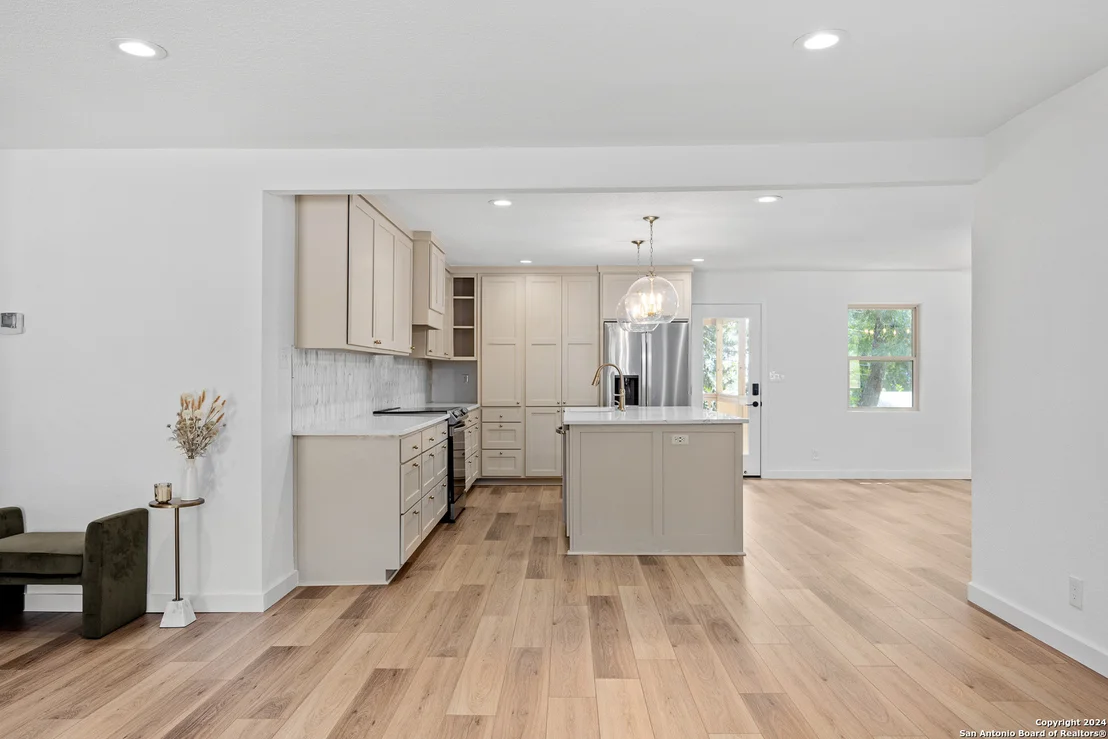 Photo of 1903 Danielle Dr