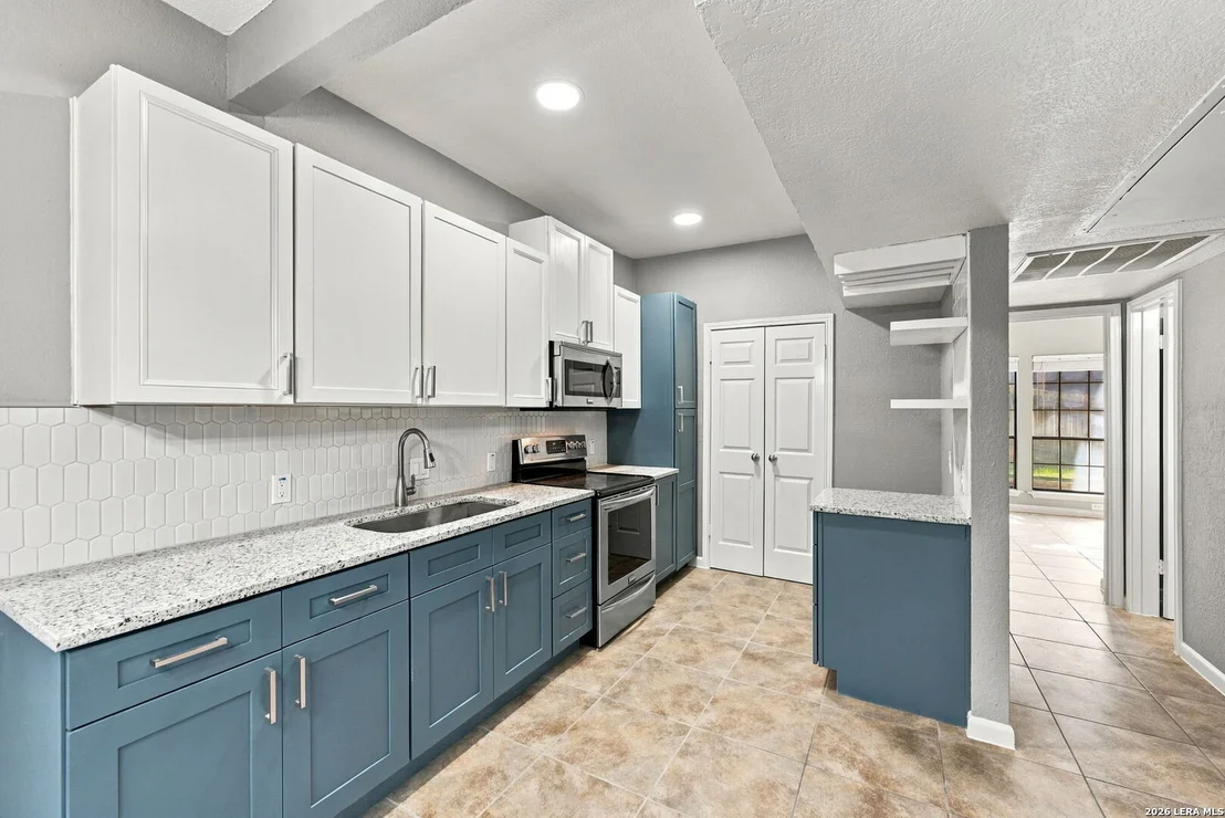 Photo of Unit 213 at 8633 DATAPOINT DR
