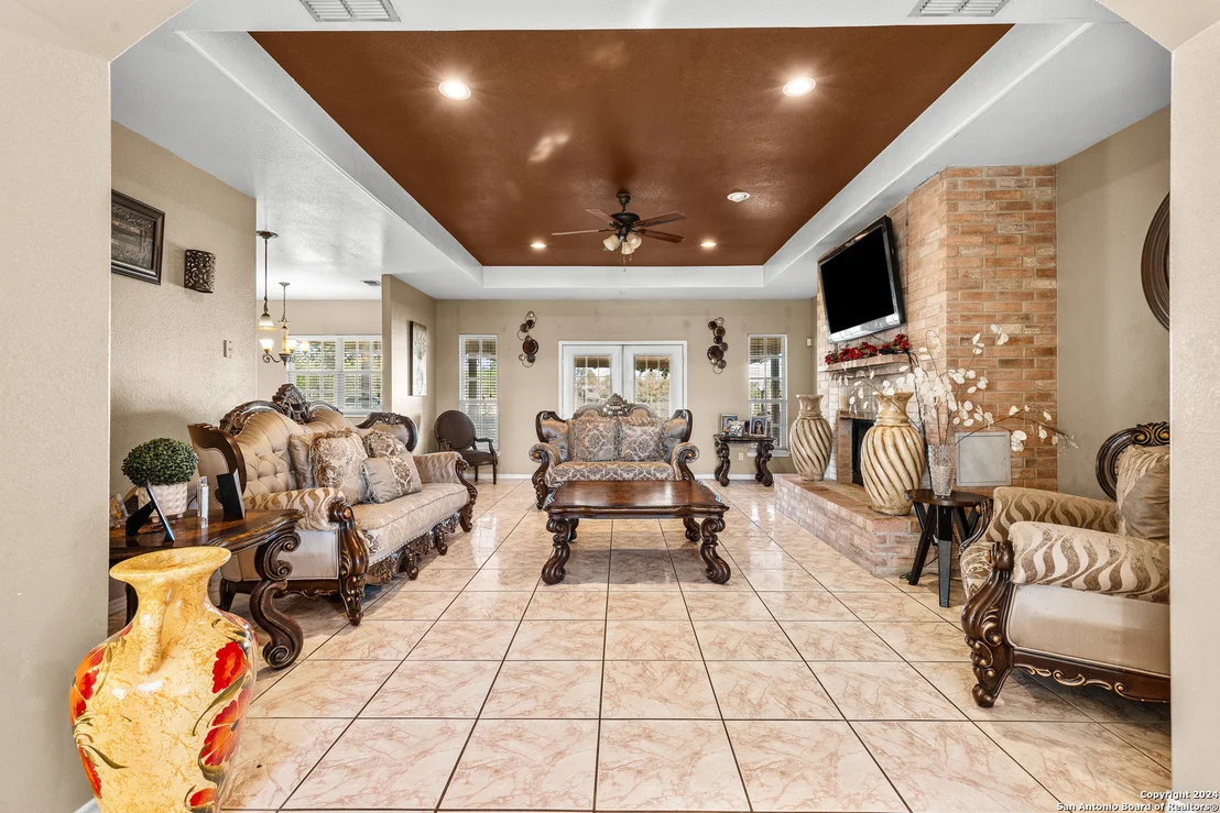 Photo of 125 HIGH MEADOW DR