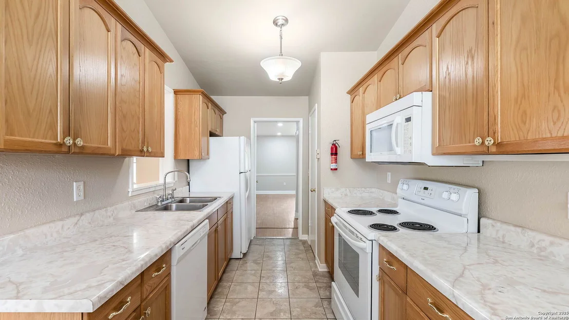 Photo of 7607 Old Spanish Trail